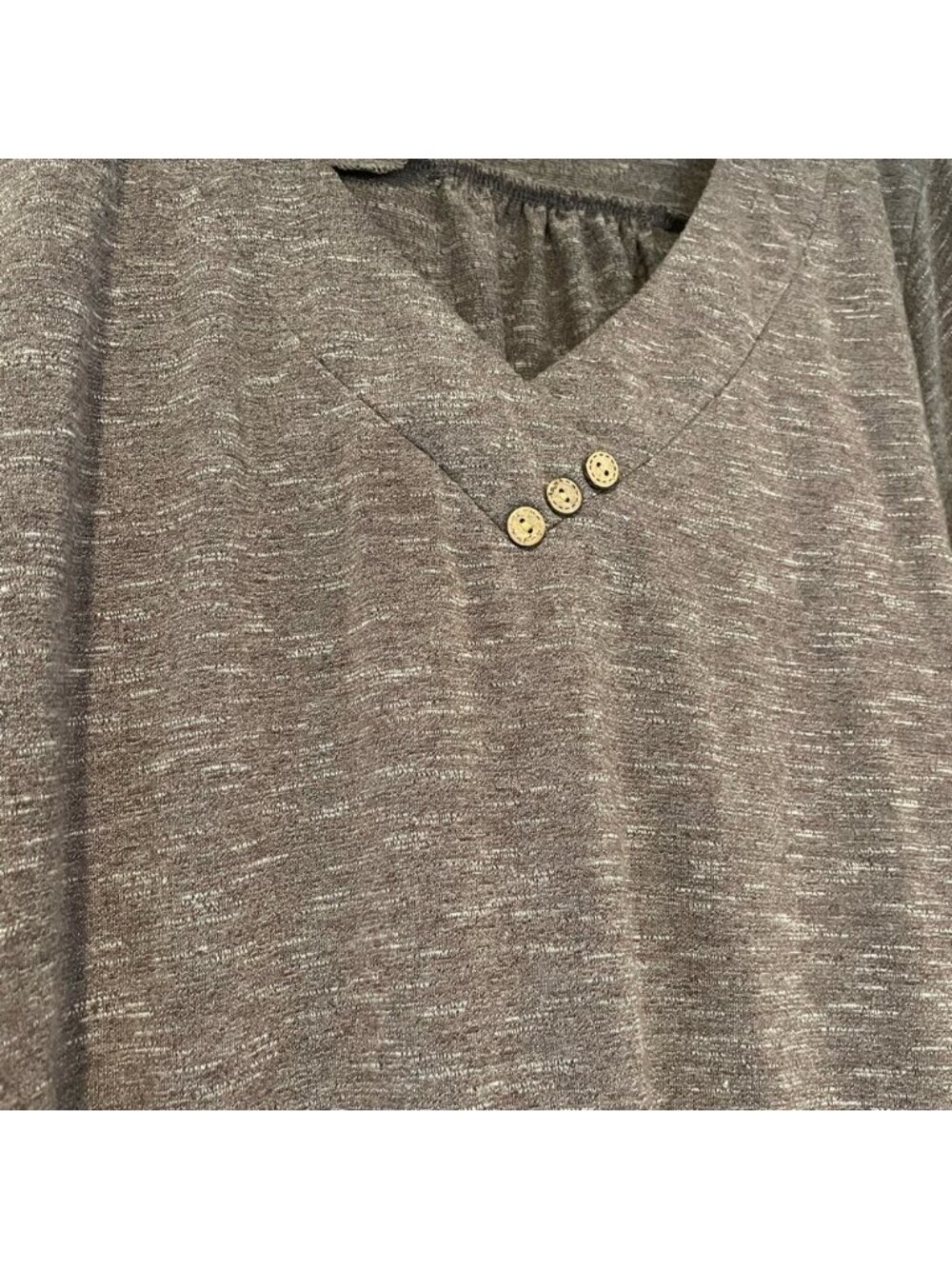 V neck short sleeve knit top - Picture 3 of 3